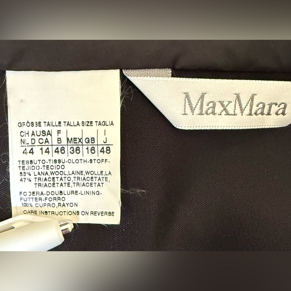 MaxMara Black Minimal Collarless Wool Blazer - Picture 13 of 14